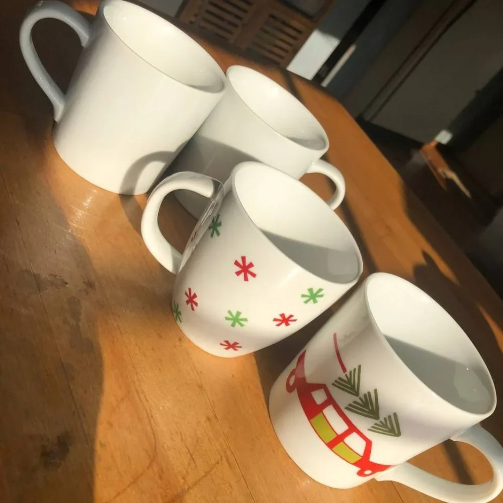 Crate&Barrel Set of 4 Cup One of the Cup Julia Rothman Design